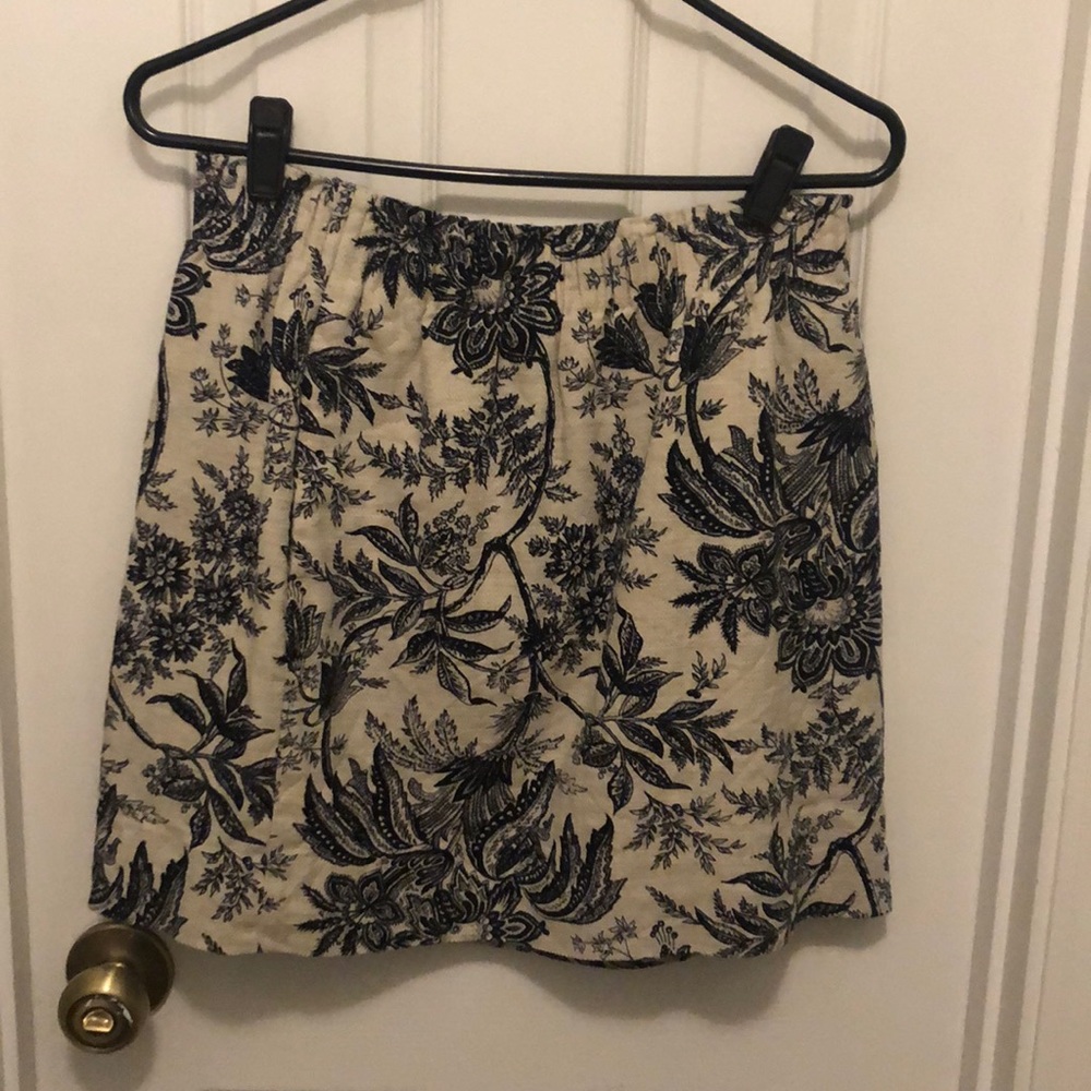 J Crew skirt 10 floral navy/cream